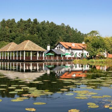 Stirnių takais (Trakų raj.)