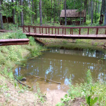 Nežinomu keliu (Rokiškis)