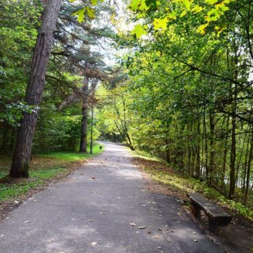 Mamų žygis Vingio parke (Vingio parkas, Vilnius)