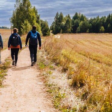 Strėva. Seniausios girios taku (14km)